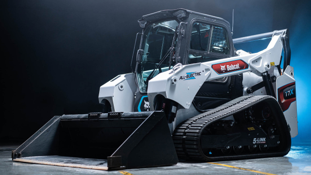 Aktuality - Bobcat T7X – první plně elektrický kompaktní pásový nakladač na světě